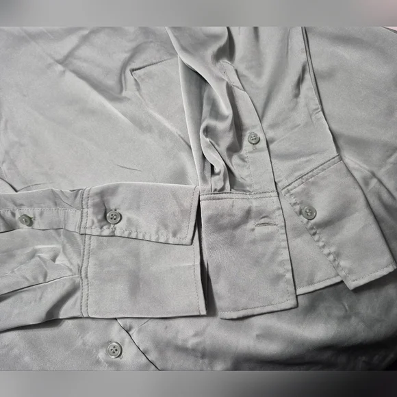 H&M Women's Light Sage Green Satin Button Down Deep B Neck Shirt - XXL - Picture 10 of 10